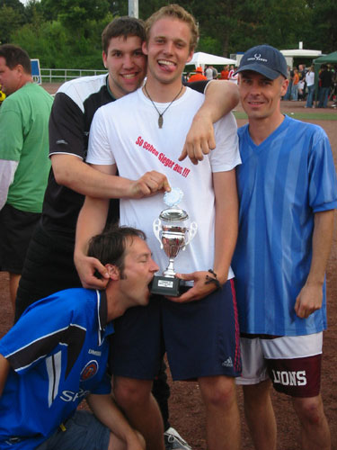 105-0525_IMG