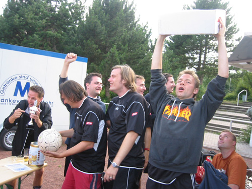 105-0528_IMG